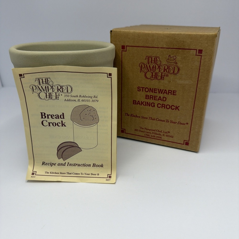 Pampered Chef Stoneware Bread Baking Crock with Recipes & Box Kitchenware New